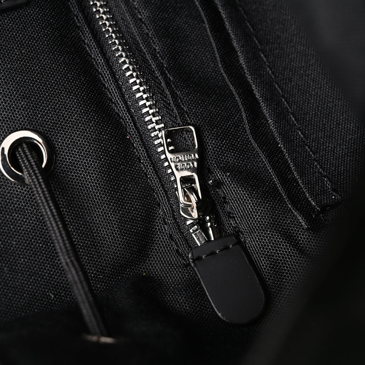 Louis Vuitton Michael Backpack in Damier Graphite Canvas product image 18, provided for visual reference and product detail
