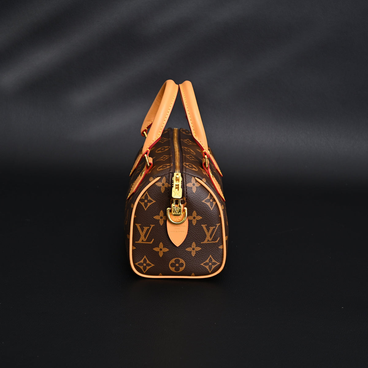 Louis Vuitton Speedy Bandoulière 25 Monogram Canvas Handbag product image 9, provided for visual reference and product