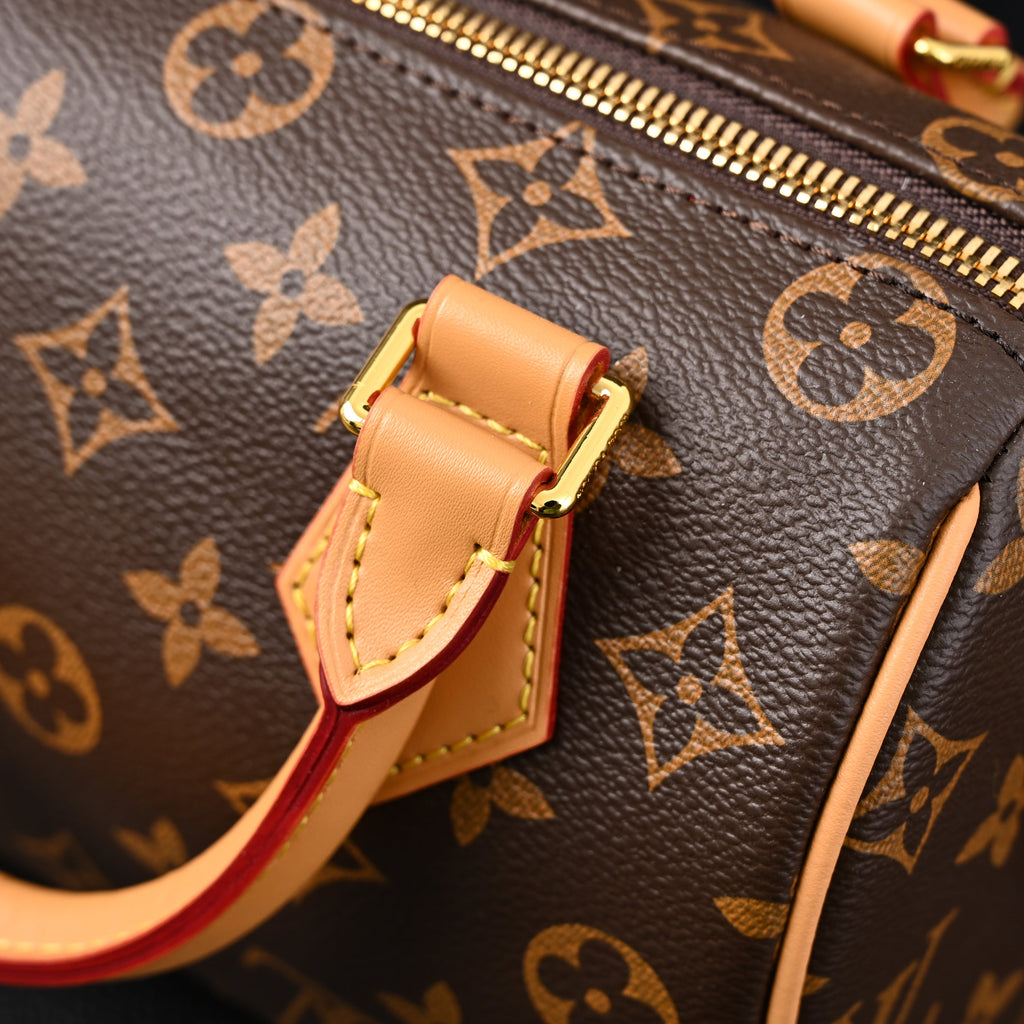 Louis Vuitton Speedy Bandoulière 25 Monogram Canvas Handbag product image 18, provided for visual reference and product