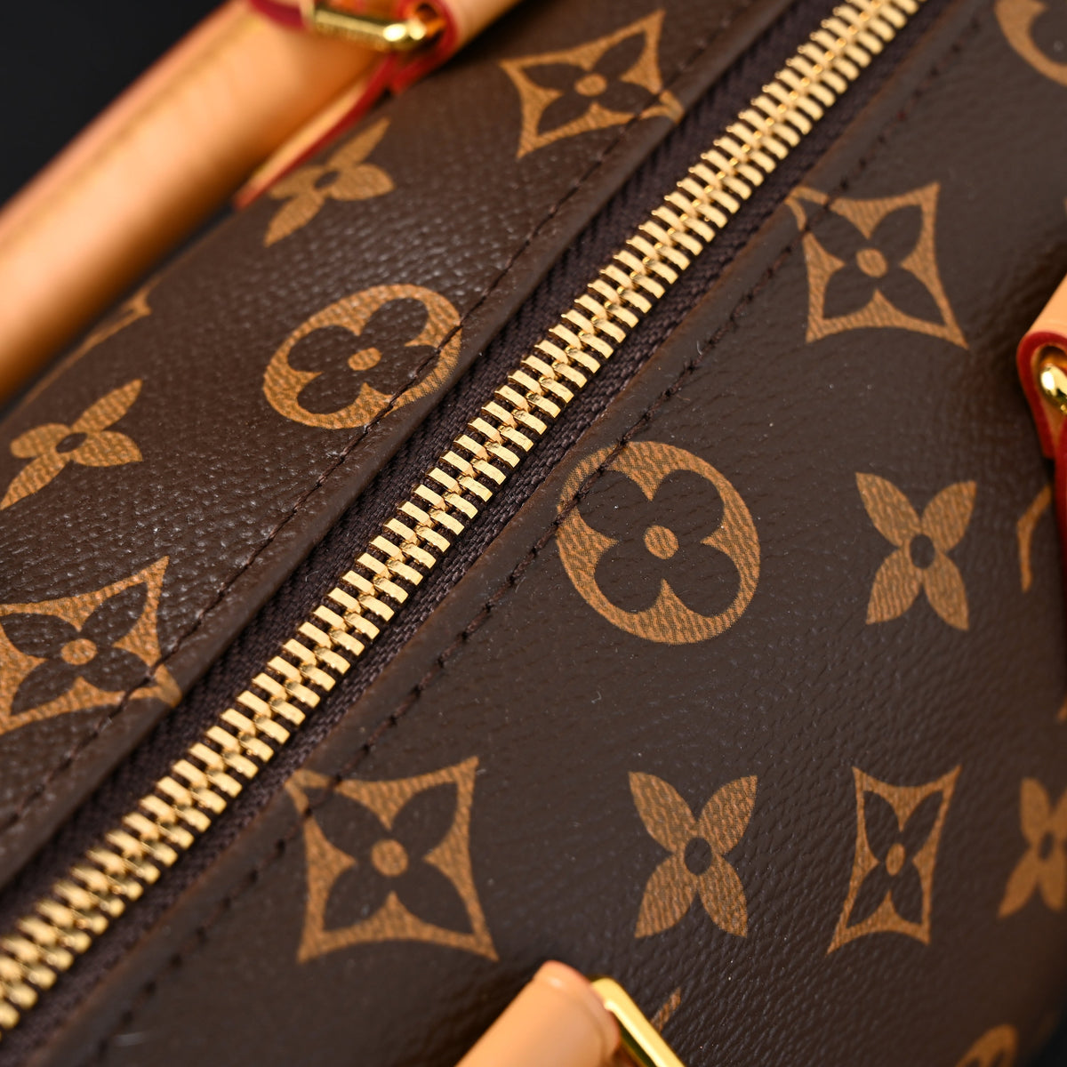 Louis Vuitton Speedy Bandoulière 25 Monogram Canvas Handbag product image 12, provided for visual reference and product