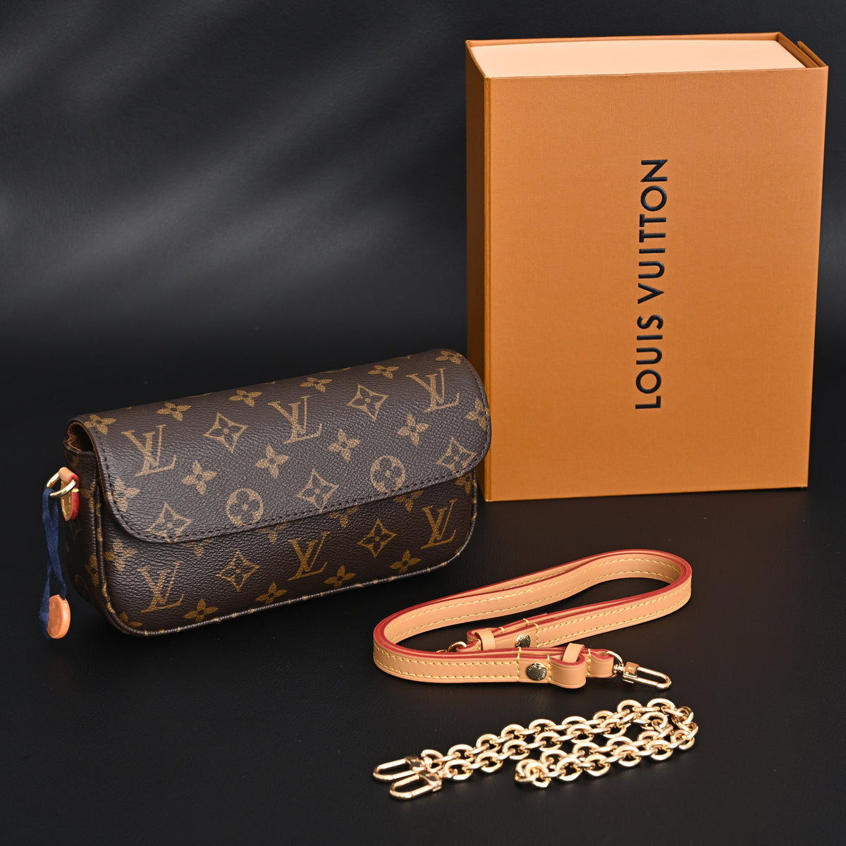 Louis Vuitton Félicie Pochette Monogram Canvas Chain Wallet product image 1, provided for visual reference and product