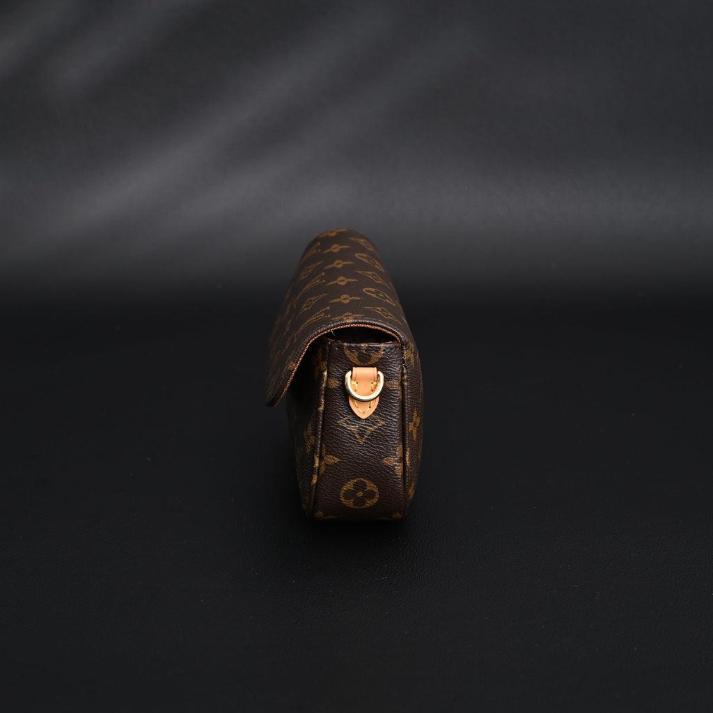 Louis Vuitton Félicie Pochette Monogram Canvas Chain Wallet product image 10, provided for visual reference and product