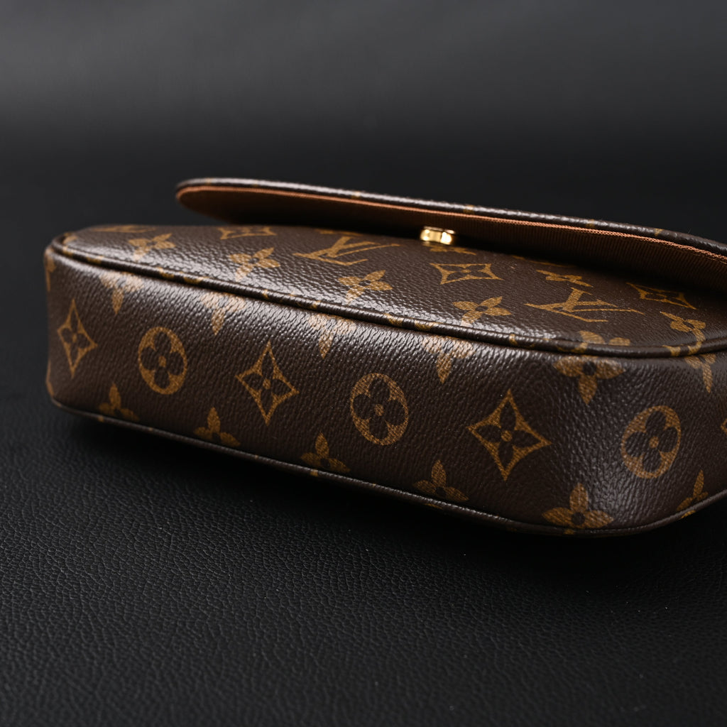 Louis Vuitton Félicie Pochette Monogram Canvas Chain Wallet product image 11, provided for visual reference and product