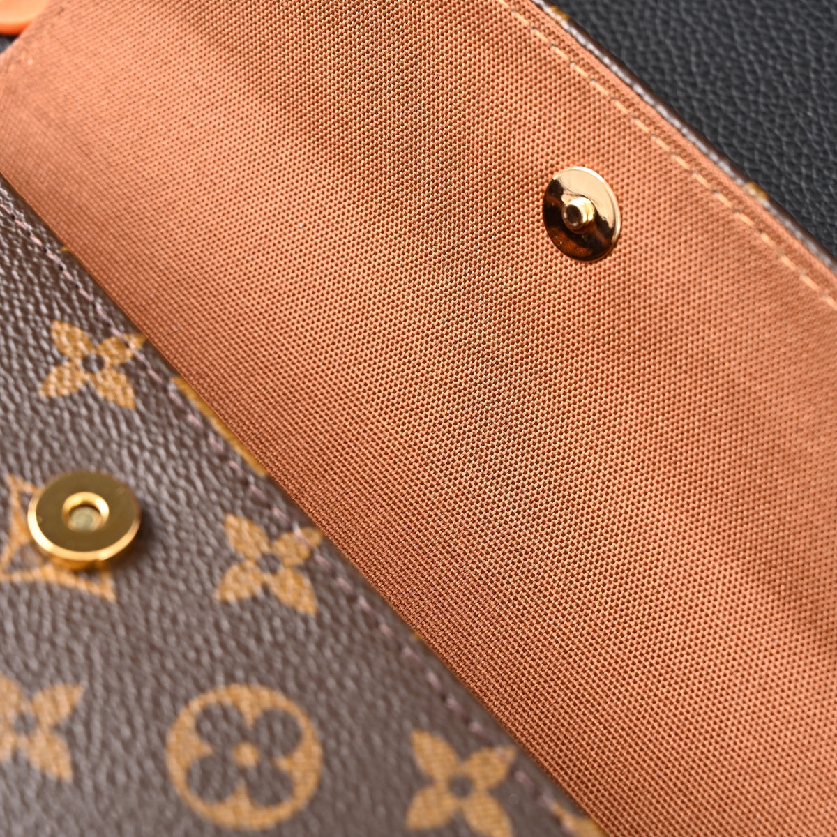 Louis Vuitton Félicie Pochette Monogram Canvas Chain Wallet product image 7, provided for visual reference and product