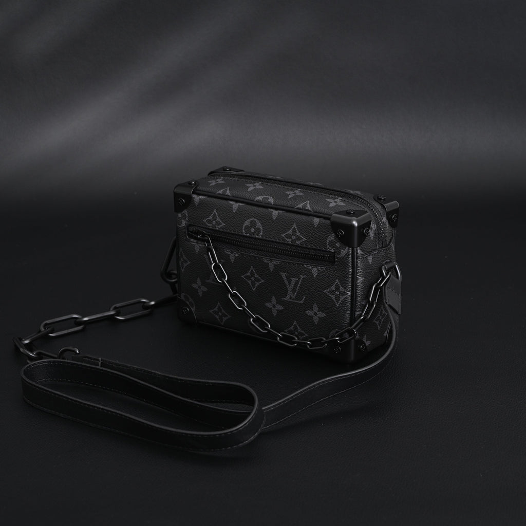 Louis Vuitton Utility Crossbody Bag Monogram Eclipse product image 5, provided for visual reference and product detail review