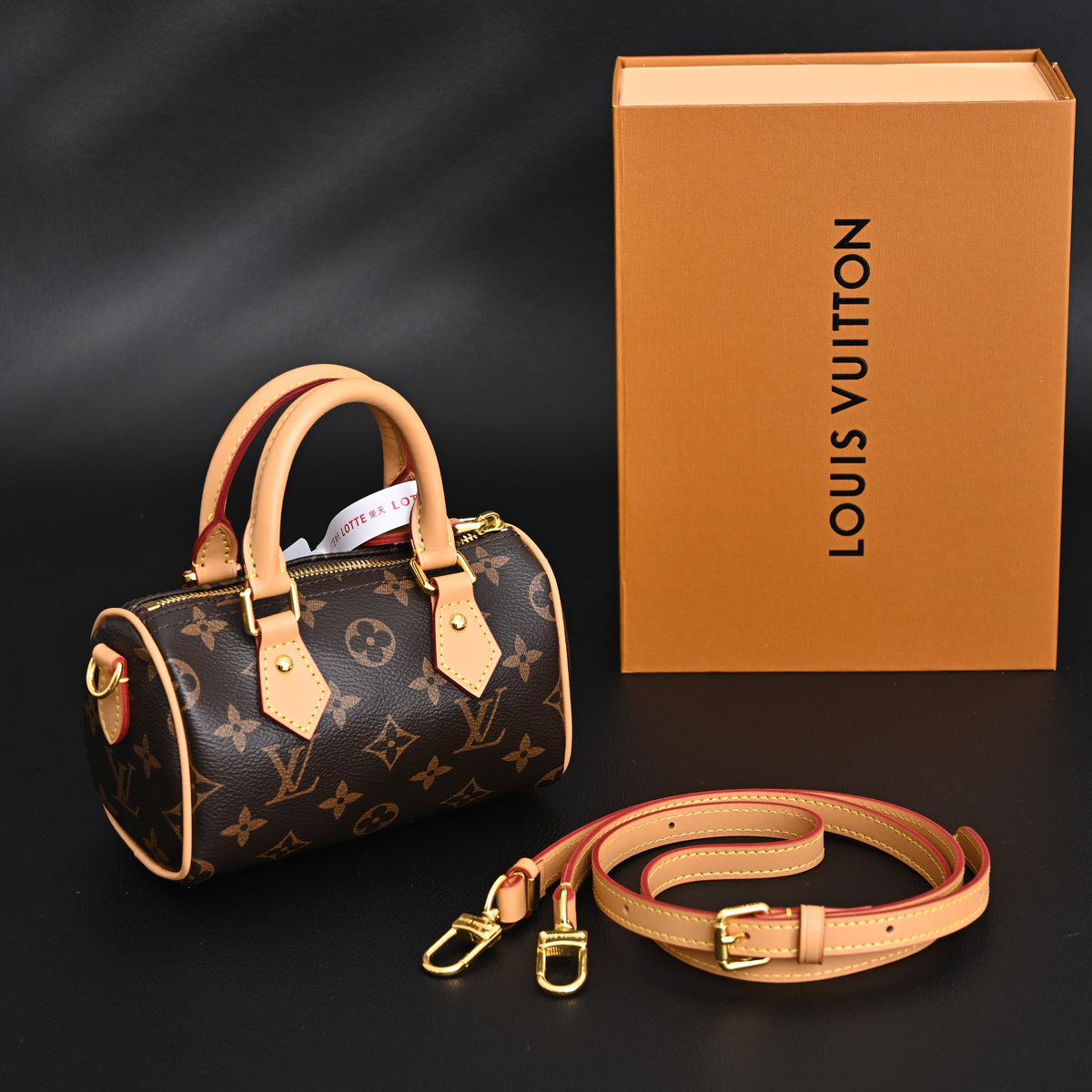 Louis Vuitton Speedy 25 Monogram Canvas Handbag product image 1, provided for visual reference and product detail review