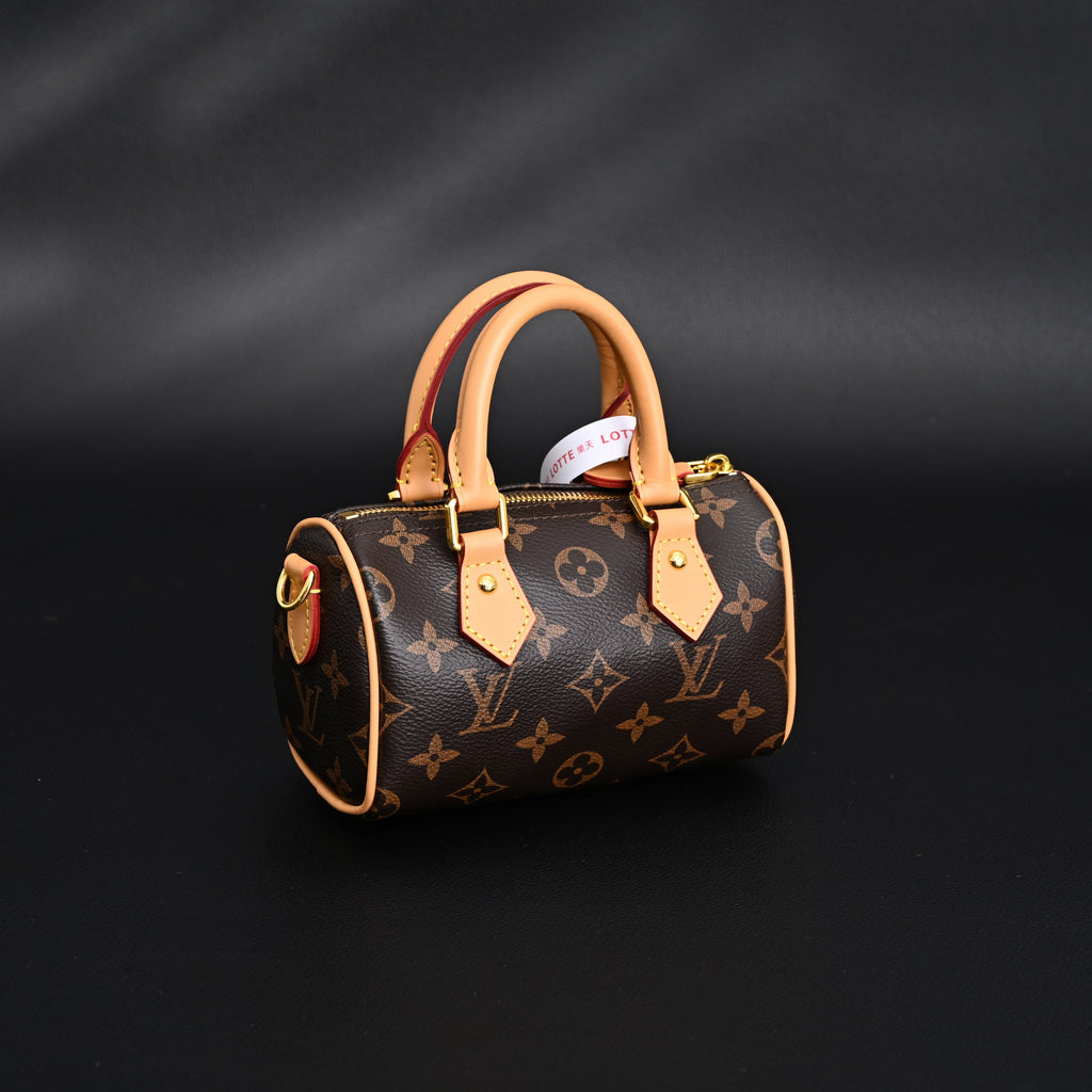 Louis Vuitton Speedy 25 Monogram Canvas Handbag product image 9, provided for visual reference and product detail review