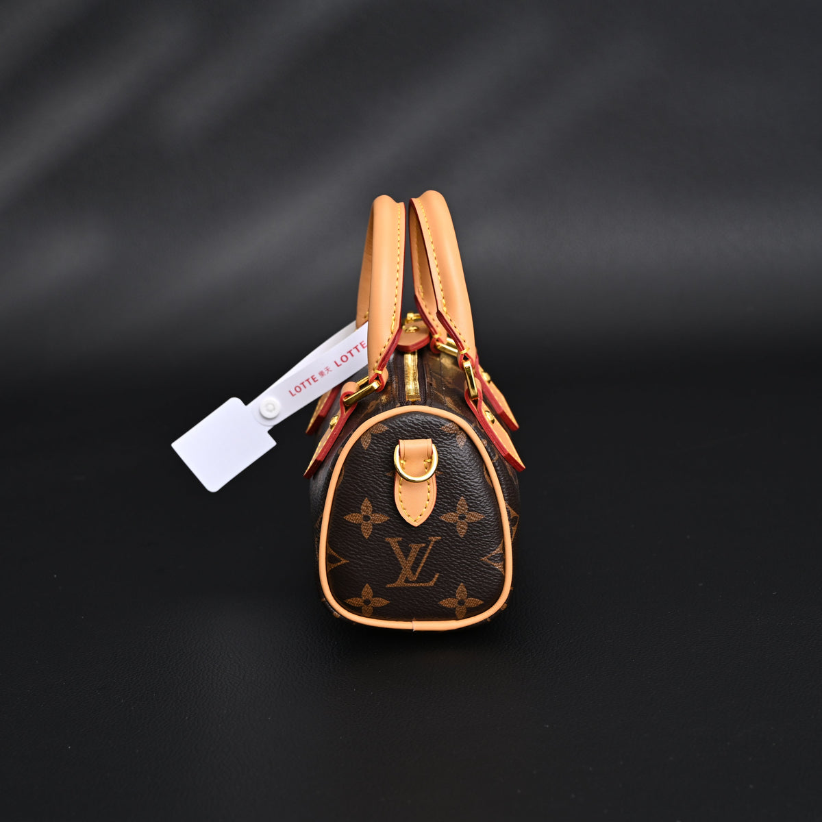 Louis Vuitton Speedy 25 Monogram Canvas Handbag product image 15, provided for visual reference and product detail review