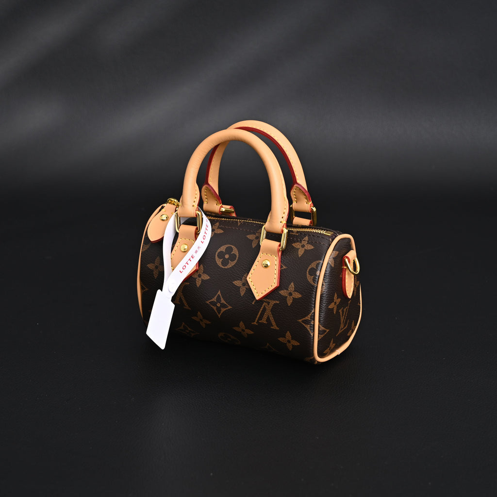 Louis Vuitton Speedy 25 Monogram Canvas Handbag product image 16, provided for visual reference and product detail review