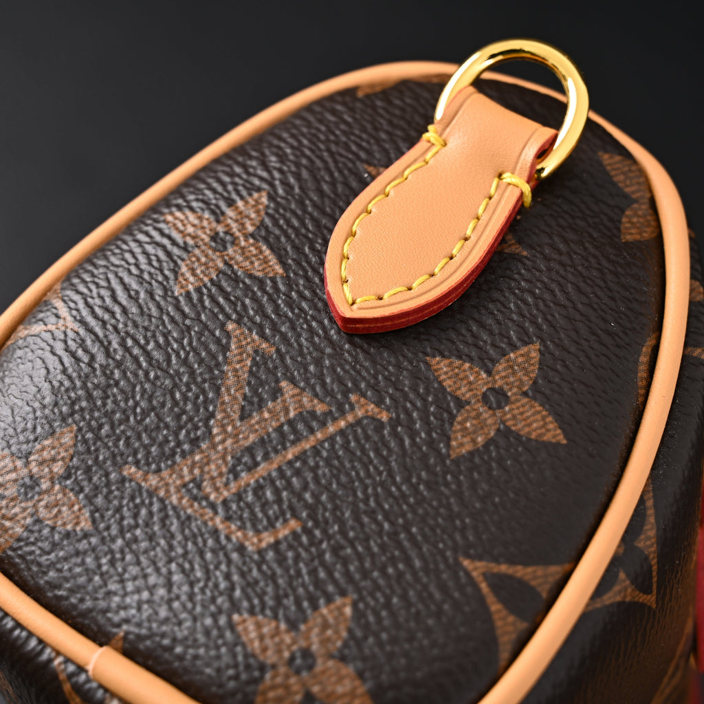 Louis Vuitton Speedy 25 Monogram Canvas Handbag product image 6, provided for visual reference and product detail review