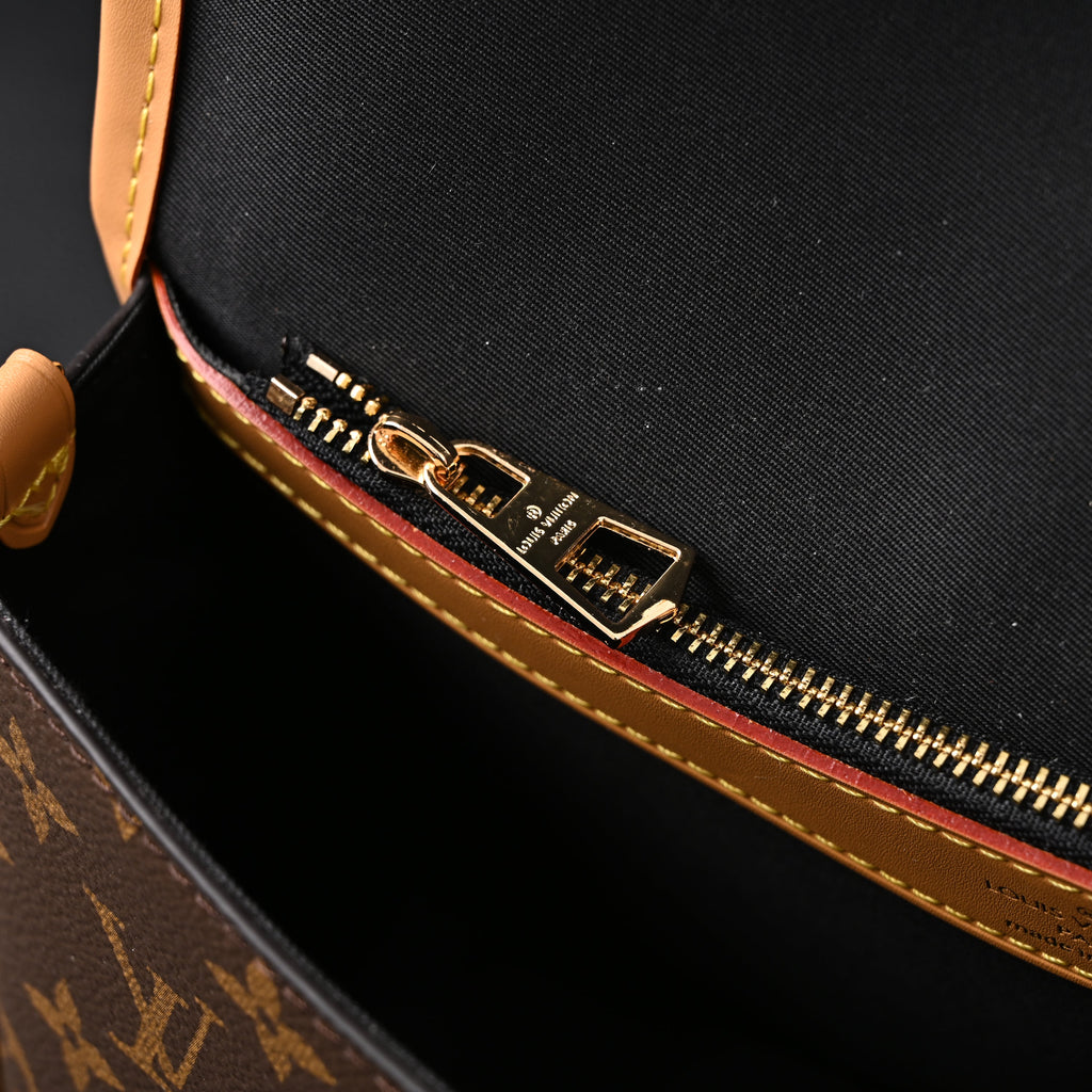Louis Vuitton Croissant Bag Monogram Canvas product image 8, provided for visual reference and product detail review