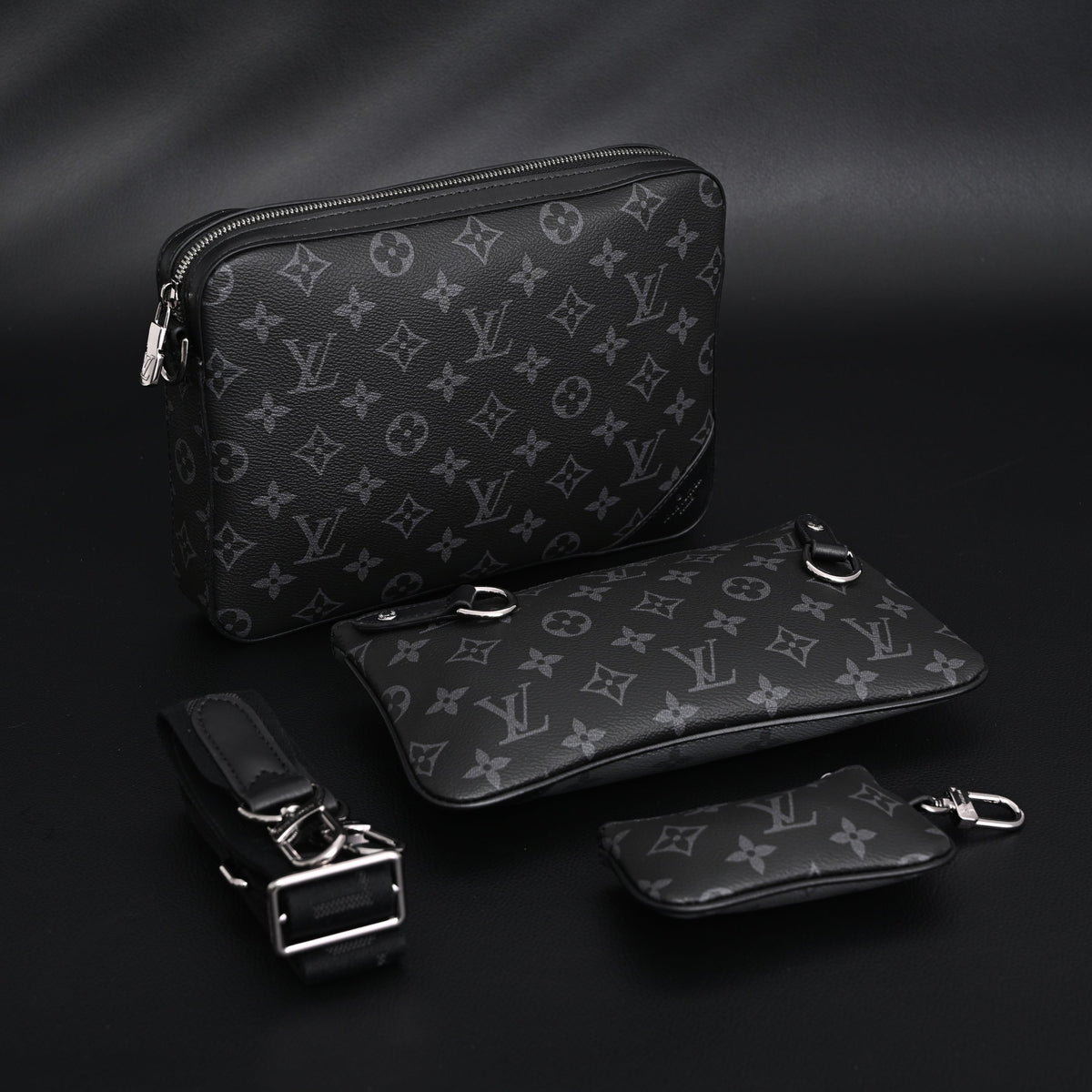 Louis Vuitton Discovery Pochette MM – Monogram Eclipse product image 4, provided for visual reference and product detail