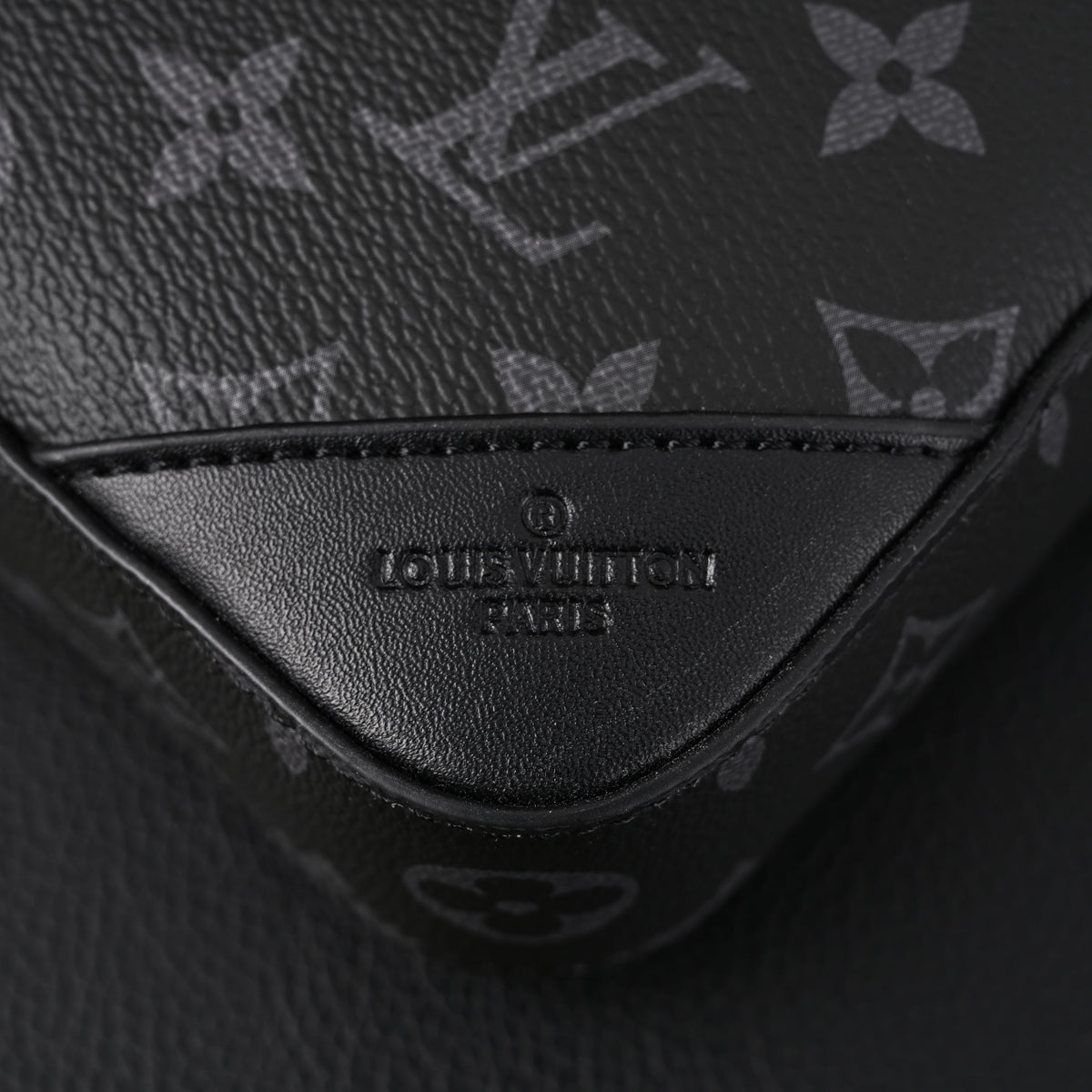 Louis Vuitton Discovery Pochette MM – Monogram Eclipse product image 6, provided for visual reference and product detail