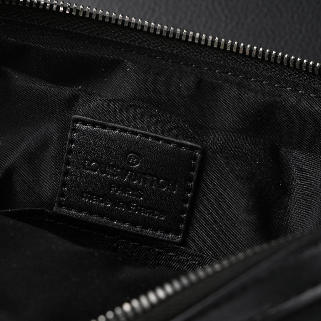 Louis Vuitton Discovery Pochette MM – Monogram Eclipse product image 11, provided for visual reference and product detail