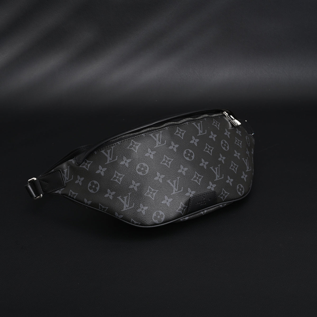Louis Vuitton Discovery Bumbag – Monogram Eclipse product image 6, provided for visual reference and product detail review