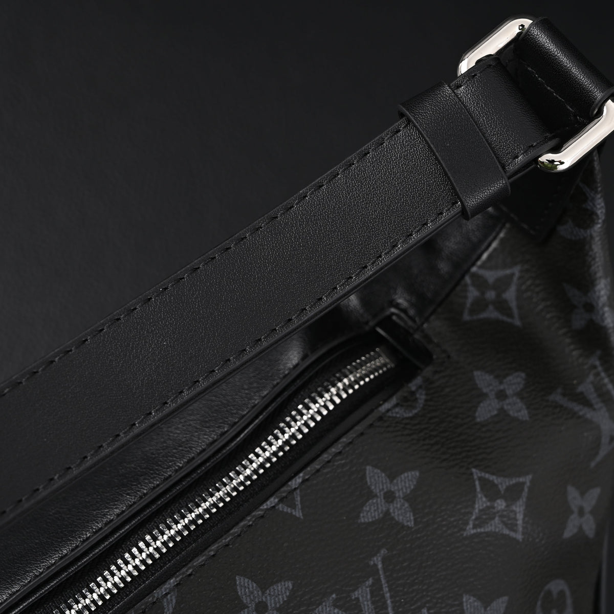 Louis Vuitton Discovery Bumbag – Monogram Eclipse product image 14, provided for visual reference and product detail review