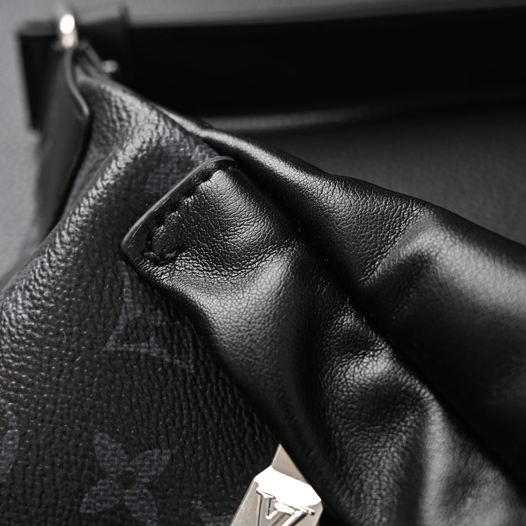 Louis Vuitton Discovery Bumbag – Monogram Eclipse product image 17, provided for visual reference and product detail review