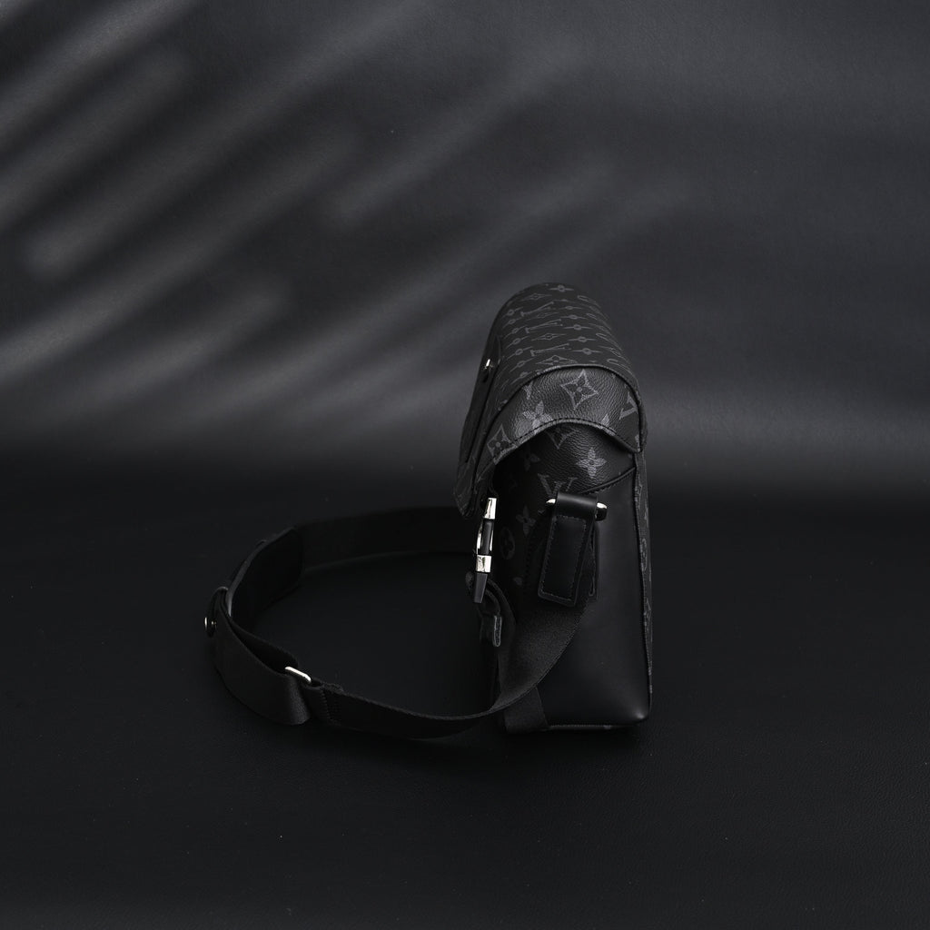 Louis Vuitton Messenger Bag – Monogram Eclipse Canvas product image 5, provided for visual reference and product detail