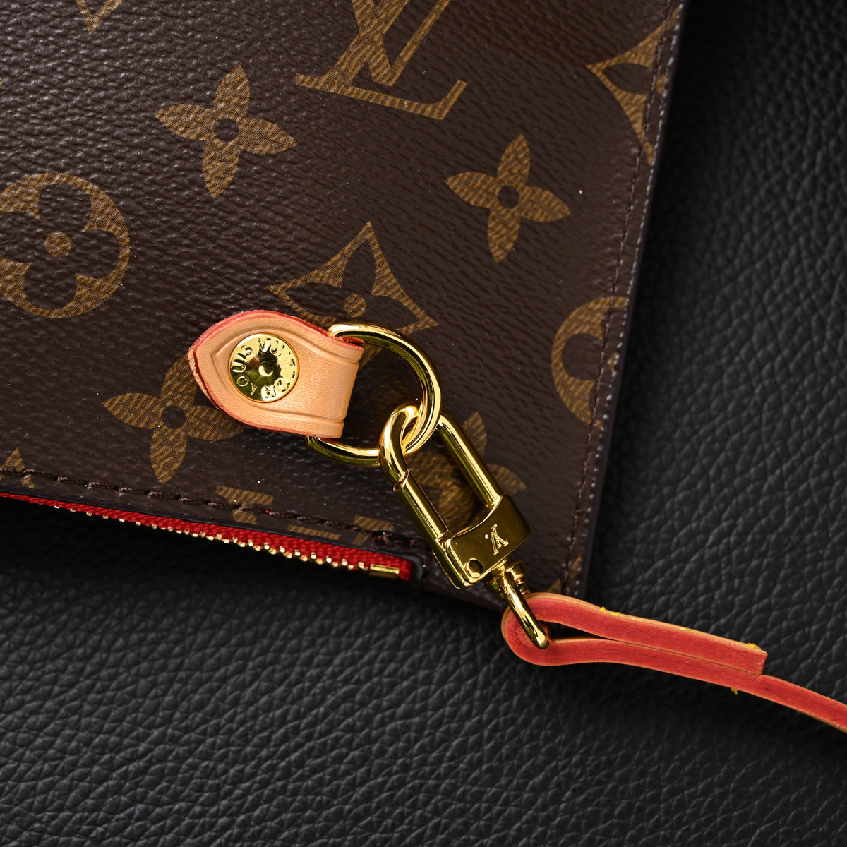 Louis Vuitton Neverfull MM Tote Bag – Monogram Canvas with Red Interior product image 17, provided for visual reference and