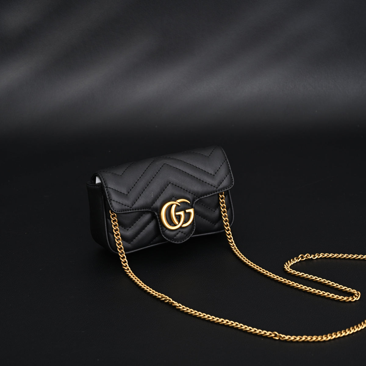Gucci GG Marmont Matelassé Mini Shoulder Bag – Black Leather with Gold Chain product image 9, provided for visual reference
