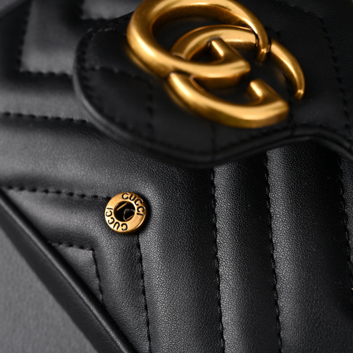 Gucci GG Marmont Matelassé Mini Shoulder Bag – Black Leather with Gold Chain product image 17, provided for visual reference