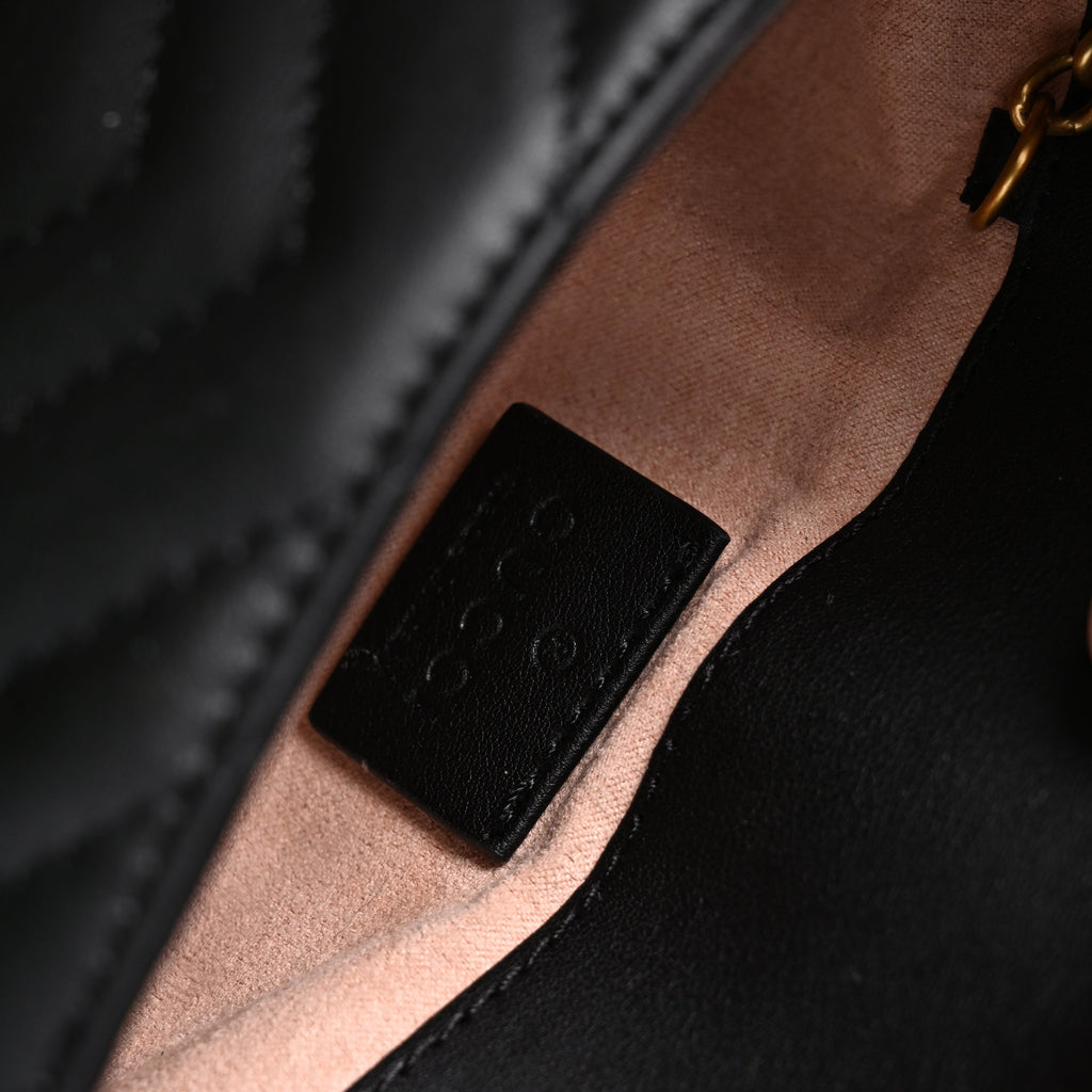Gucci GG Marmont Matelassé Mini Shoulder Bag – Black Leather with Gold Chain product image 2, provided for visual reference