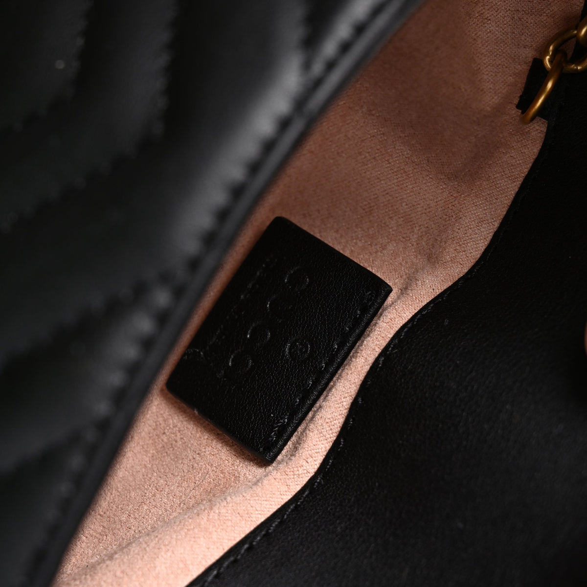 Gucci GG Marmont Matelassé Mini Shoulder Bag – Black Leather with Gold Chain product image 2, provided for visual reference