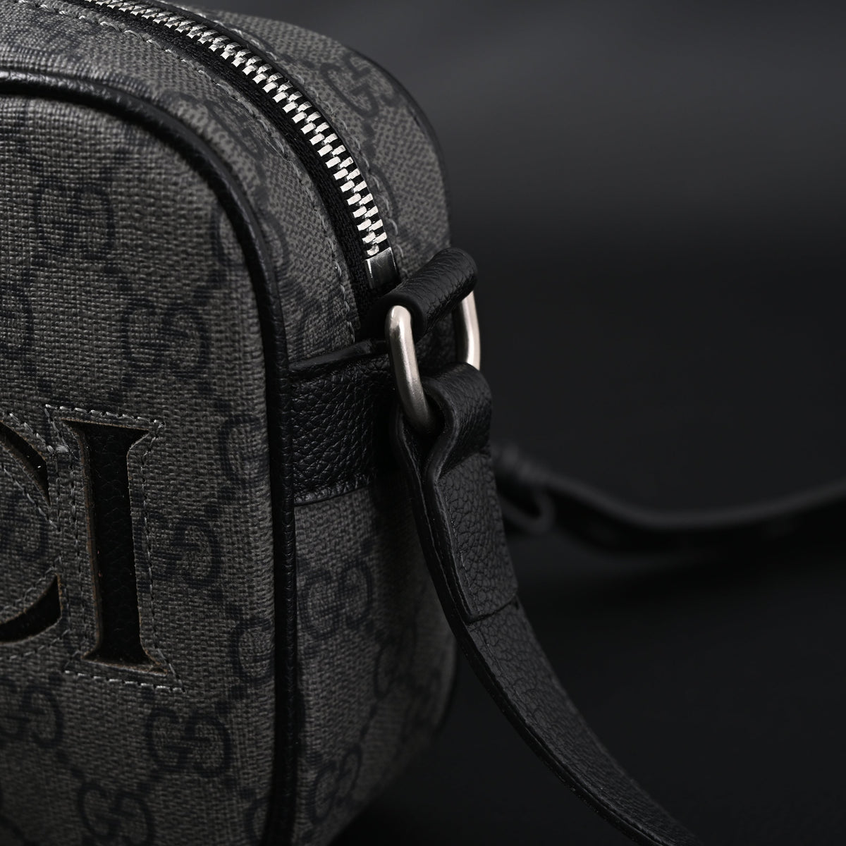 Gucci Ophidia GG Supreme Belt Bag – Black/Grey Monogram product image 8, provided for visual reference and product detail