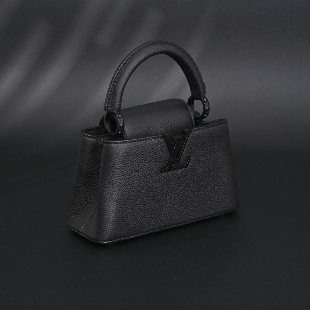 Chanel Classic Flap Bag – Black Quilted Caviar Leather with Gold-Tone Hardware product image 7, provided for visual