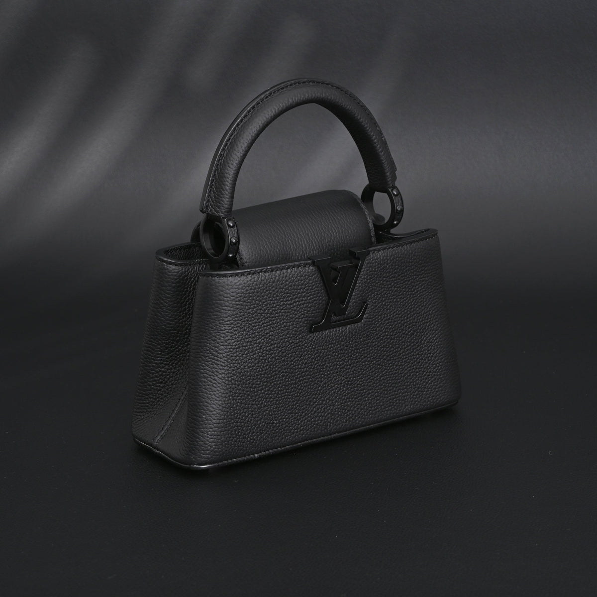 Chanel Classic Flap Bag – Black Quilted Caviar Leather with Gold-Tone Hardware product image 7, provided for visual