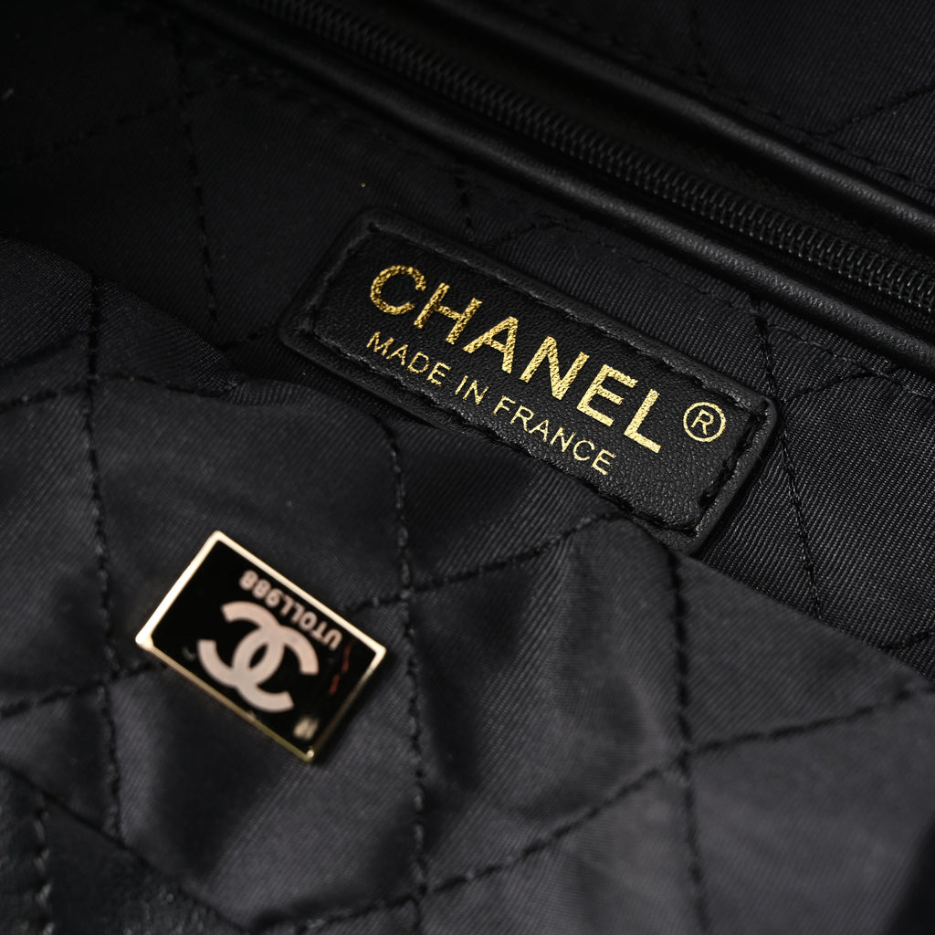 Chanel 19 Flap Bag – Black Quilted Lambskin with Gold & Ruthenium Hardware product image 14, provided for visual reference