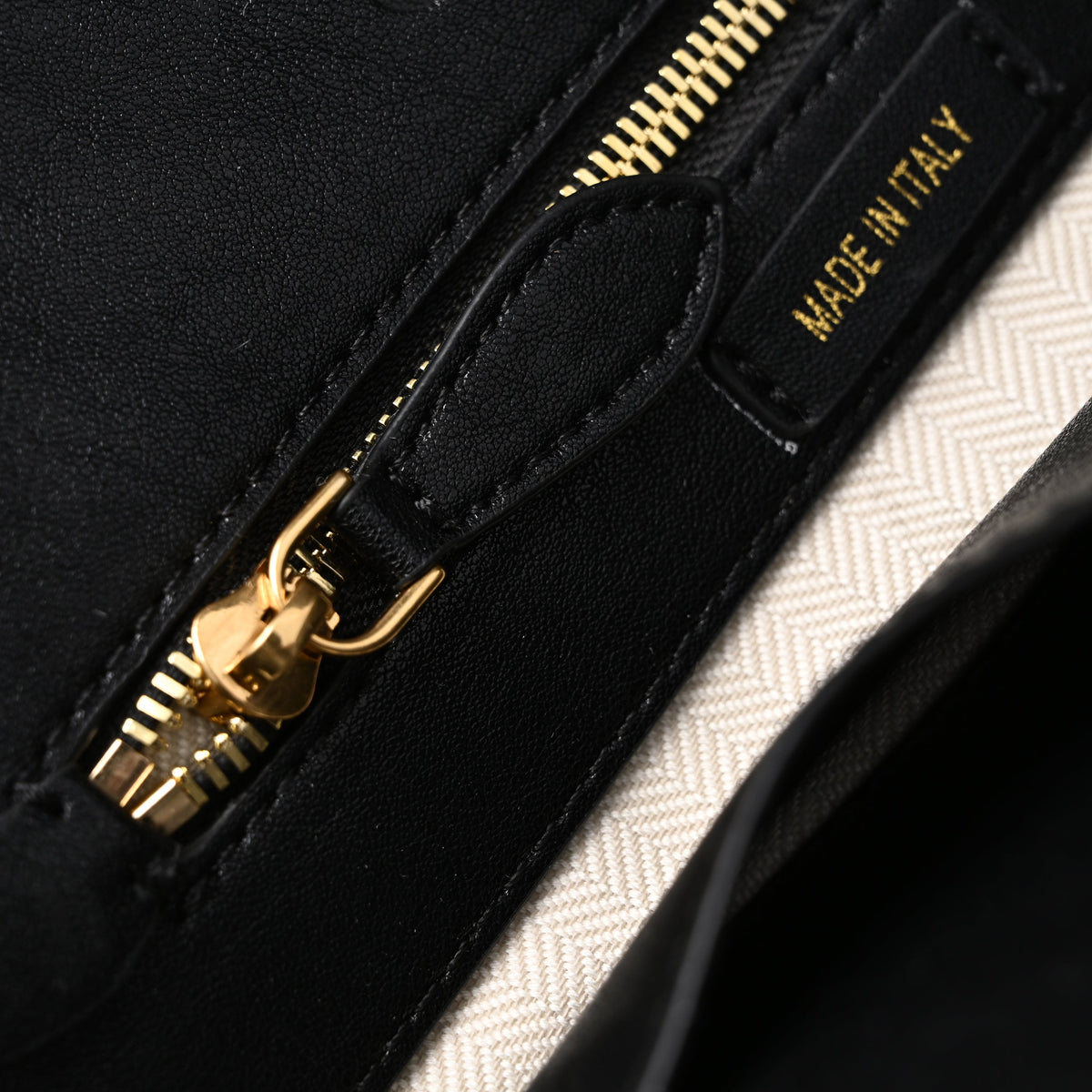 Miu Miu Leather Tote Bag – Classic Black product image 17, provided for visual reference and product detail review