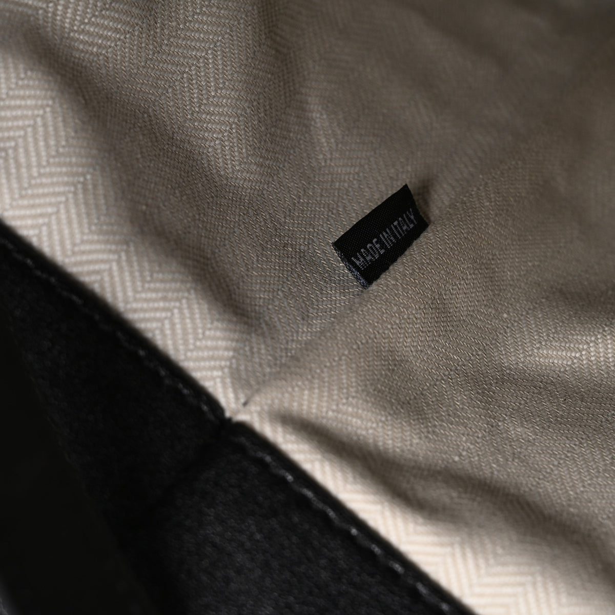 Miu Miu Leather Tote Bag – Classic Black product image 18, provided for visual reference and product detail review