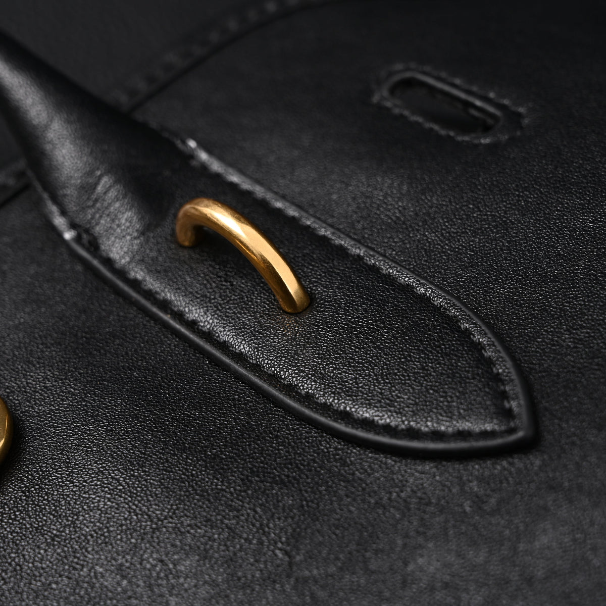 Miu Miu Leather Tote Bag – Classic Black product image 2, provided for visual reference and product detail review