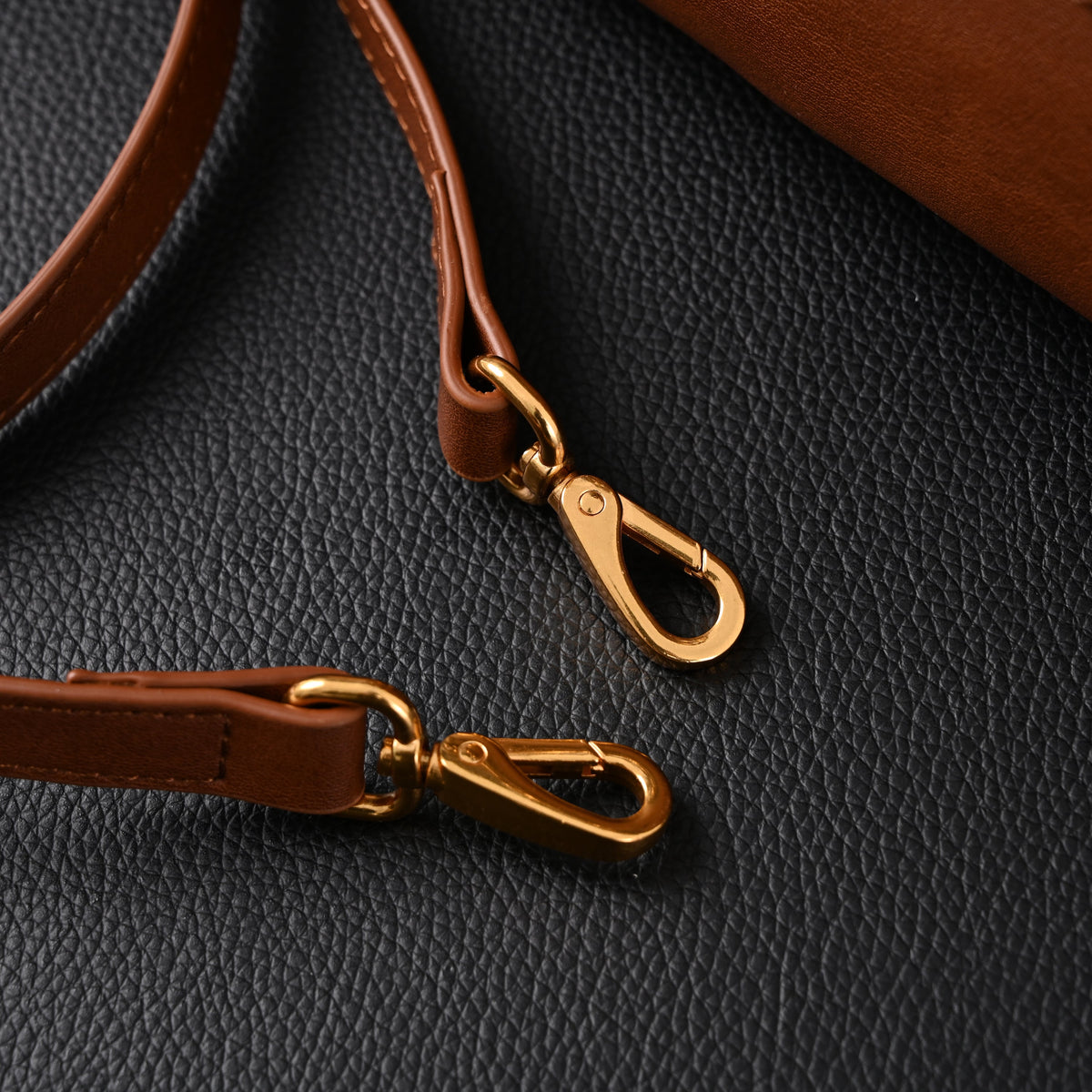 Gucci Horsebit 1955 Brown Leather Top Handle Bag - Classic Brown with Rich Texture product image 12, provided for visual