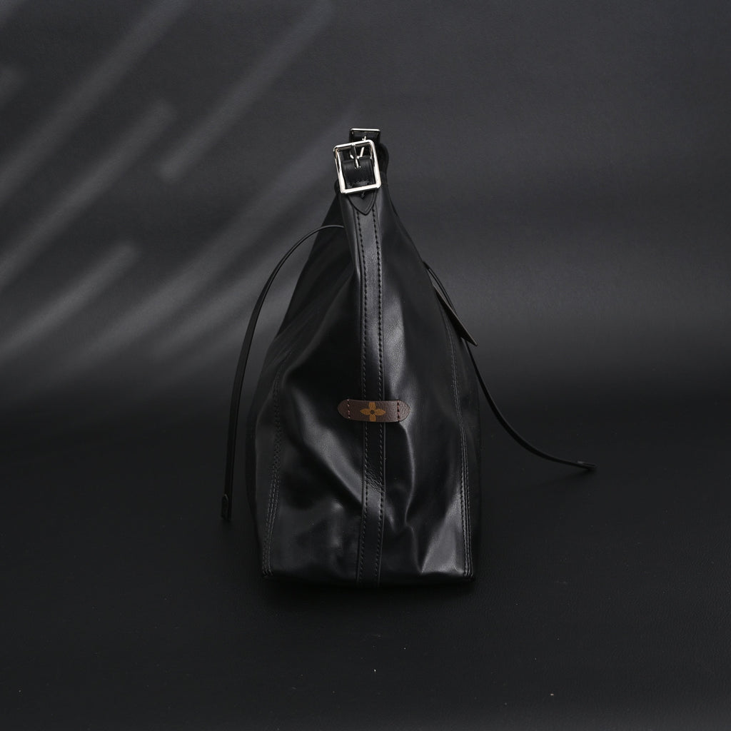 Louis Vuitton Graceful MM Black Monogram Hobo Bag product image 6, provided for visual reference and product detail review