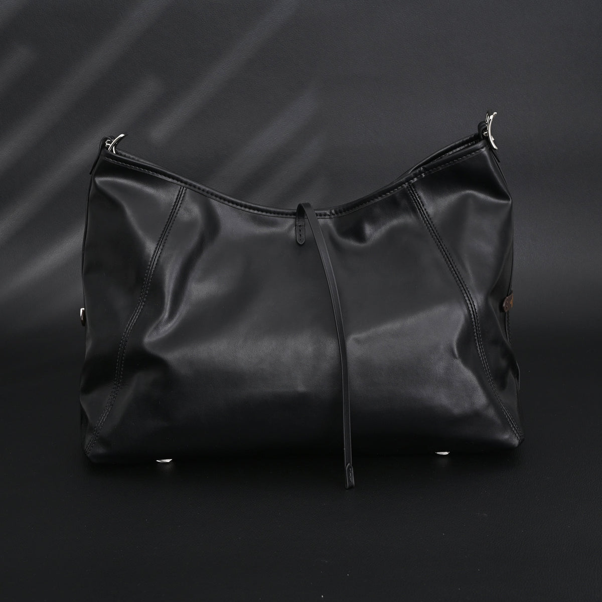 Louis Vuitton Graceful MM Black Monogram Hobo Bag product image 7, provided for visual reference and product detail review