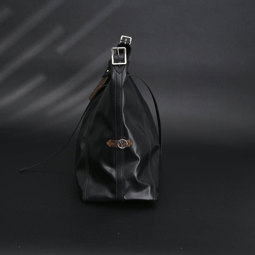 Louis Vuitton Graceful MM Black Monogram Hobo Bag product image 8, provided for visual reference and product detail review