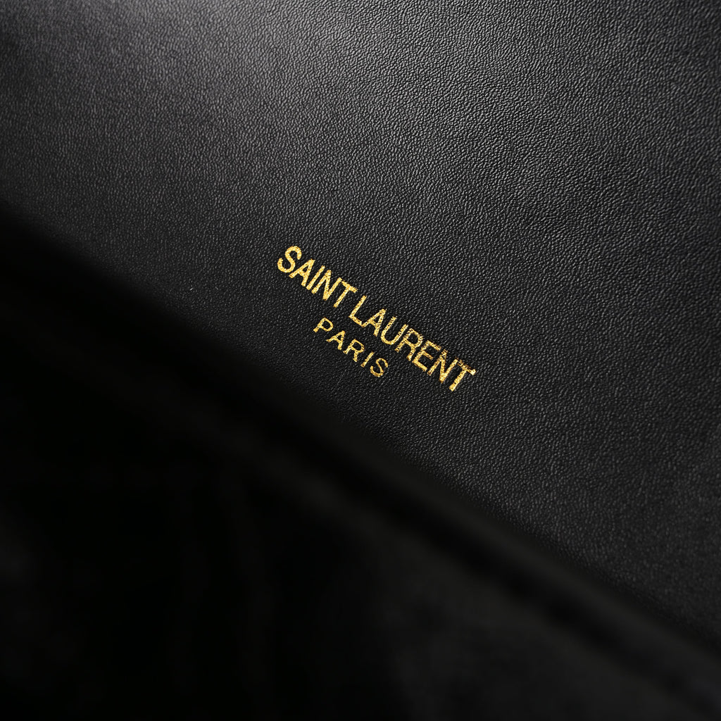 Saint Laurent Niki Medium Black Crinkled Leather Shoulder Bag product image 18, provided for visual reference and product