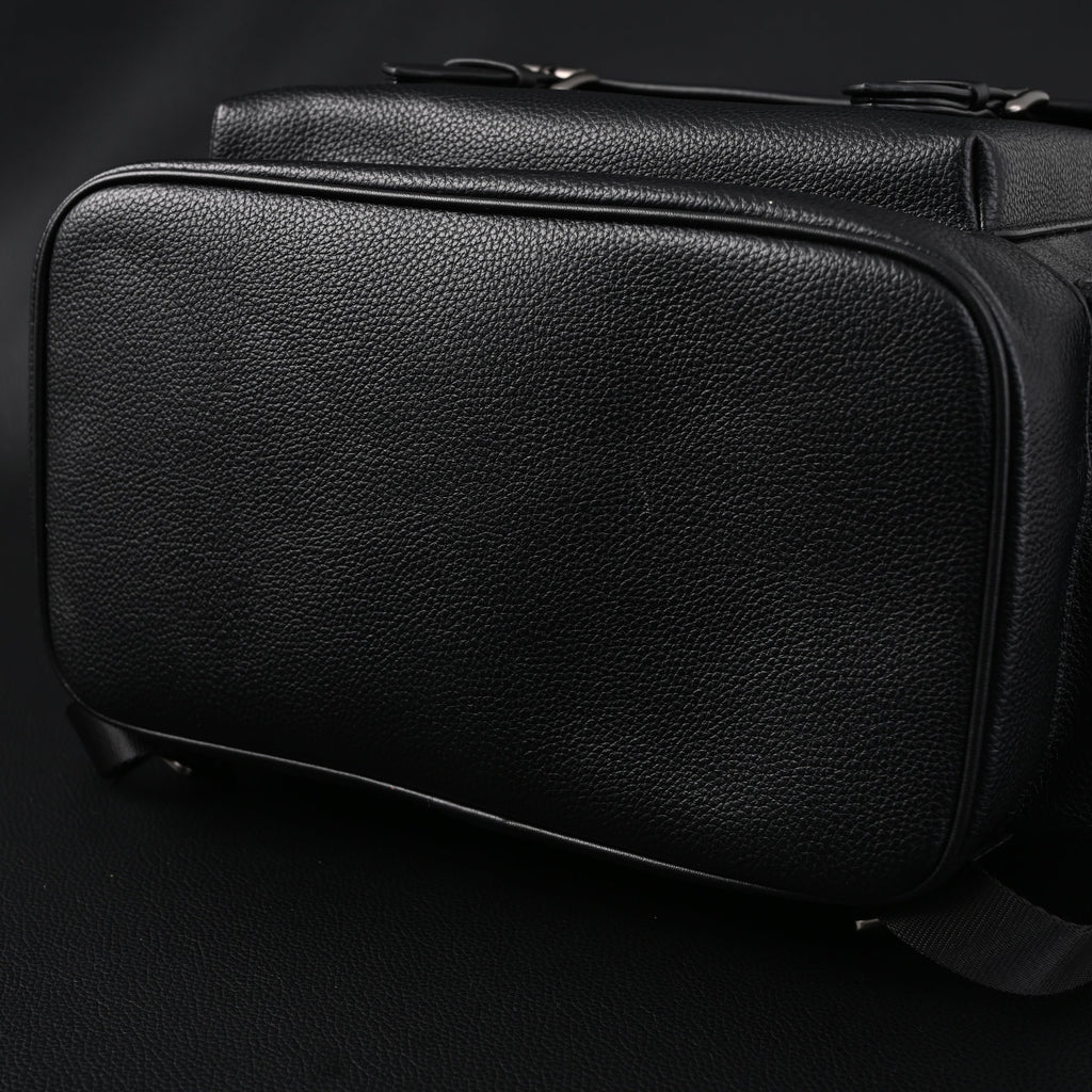 Coach Men Leather Backpack – Black Signature Canvas product image 22, provided for visual reference and product detail review