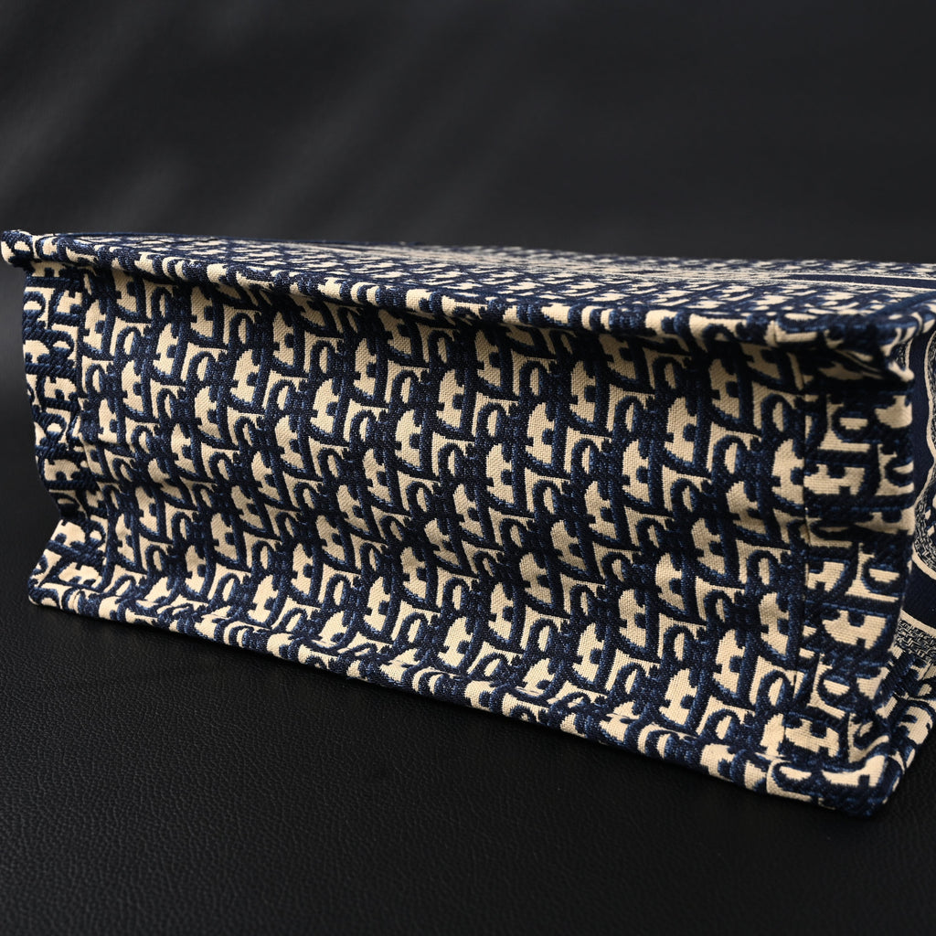 Christian Dior Large Book Tote – Blue Oblique Embroidery - Blue with Beige Contrast product image 5, provided for visual