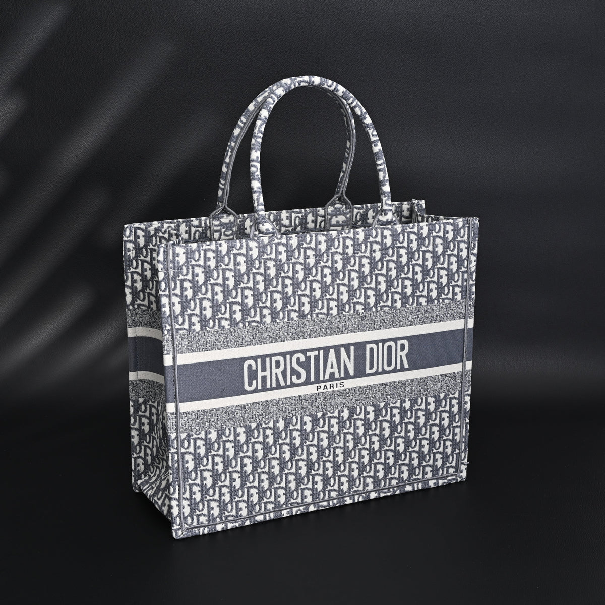 Christian Dior Large Book Tote – Grey Oblique Embroidery product image 15, provided for visual reference and product detail