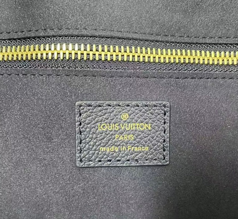 Louis Vuitton Neverfull MM Navy Blue Tote Bag product image 8, provided for visual reference and product detail review