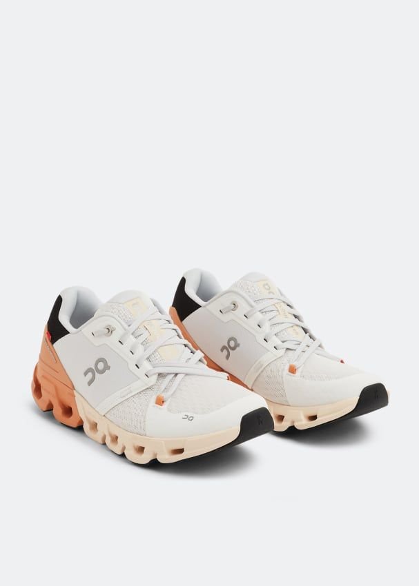 On Cloudflyer 4 Running Shoes product image 2, provided for visual reference and product detail review