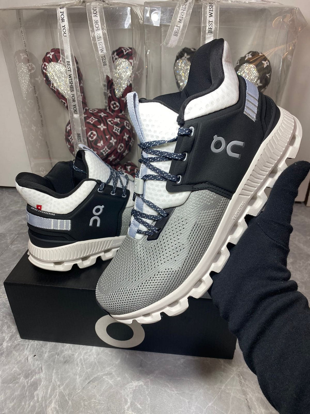 On Cloud Hi Edge Lifestyle Sneakers product image 1, provided for visual reference and product detail review