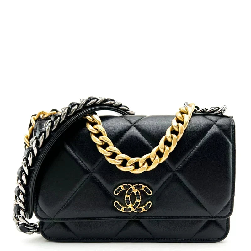 Chanel 19 Wallet On Chain WOC Bag product image 1, provided for visual reference and product detail review