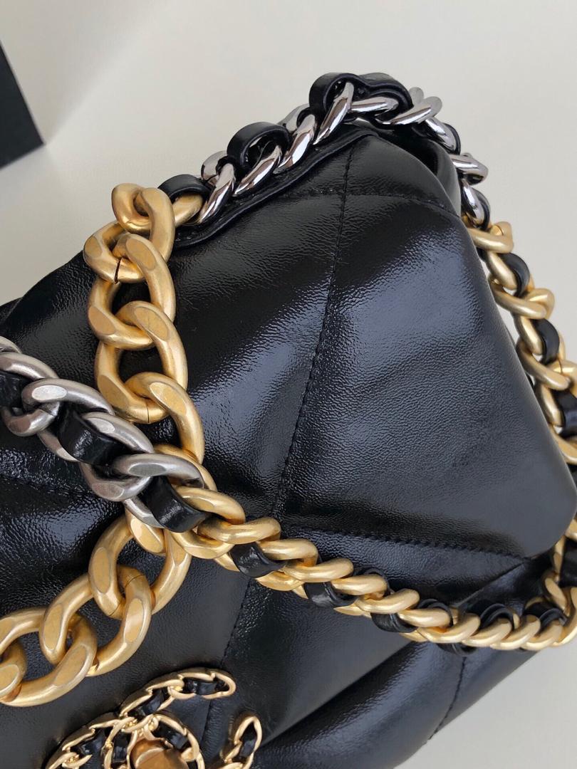 Chanel 19 Large Flap Bag Black product image 7, provided for visual reference and product detail review