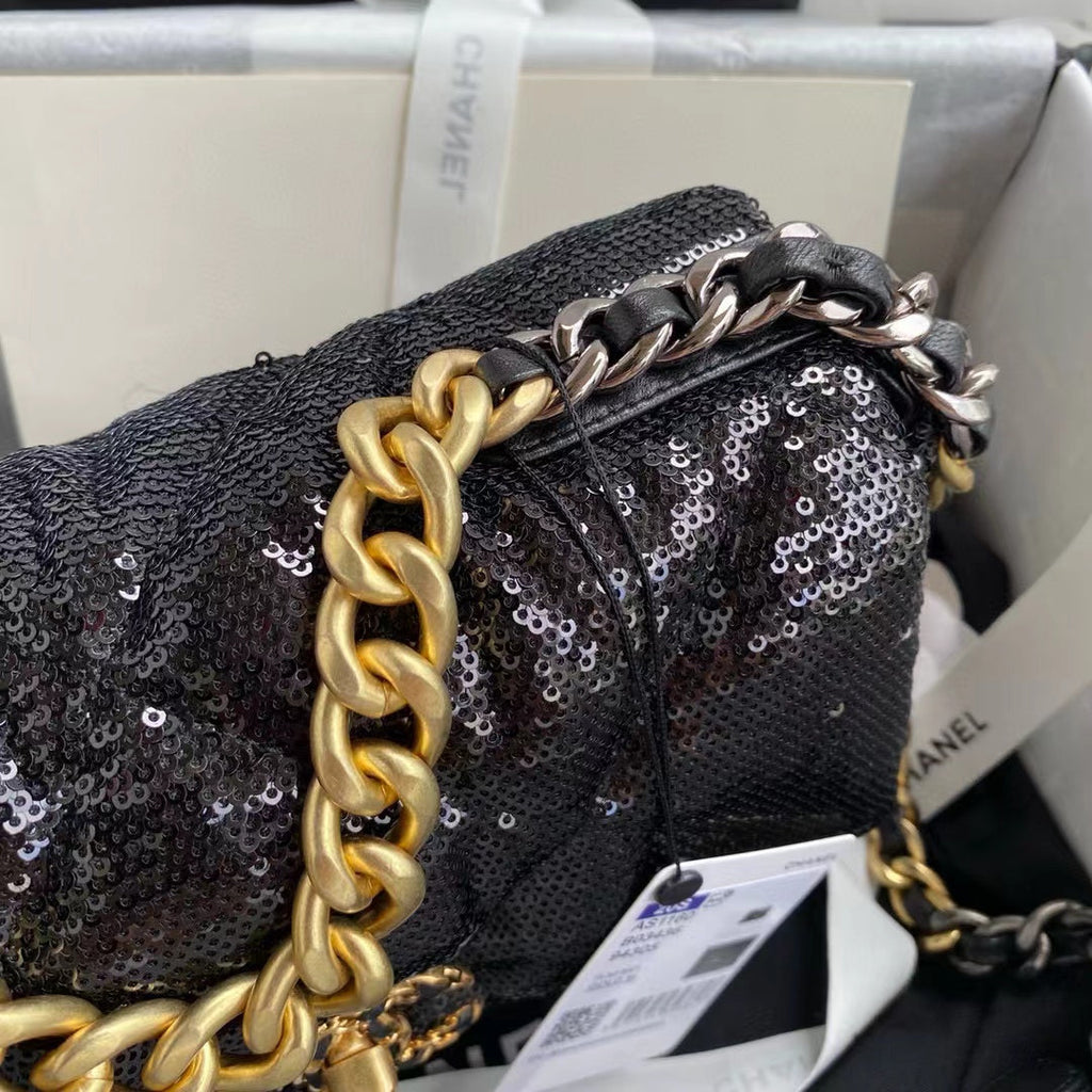 Chanel Sequin 19 Flap Bag Black product image 4, provided for visual reference and product detail review