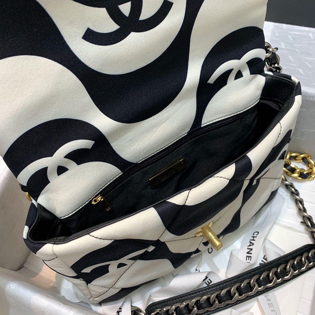 Chanel 19 Flap Bag Medium Black Ecru - Ecru and Black product image 12, provided for visual reference and product detail