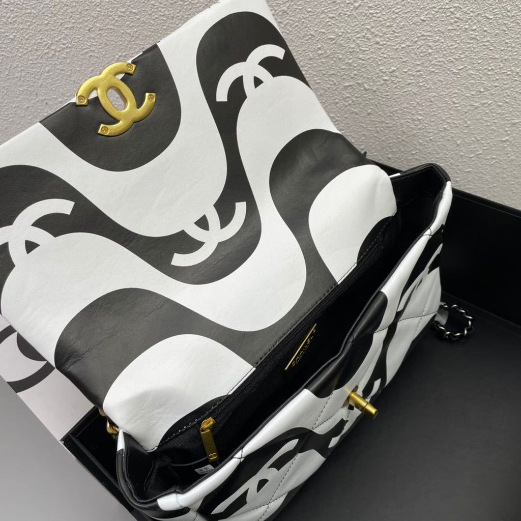 Chanel 19 Flap Bag Medium Black Ecru - Ecru and Black product image 13, provided for visual reference and product detail
